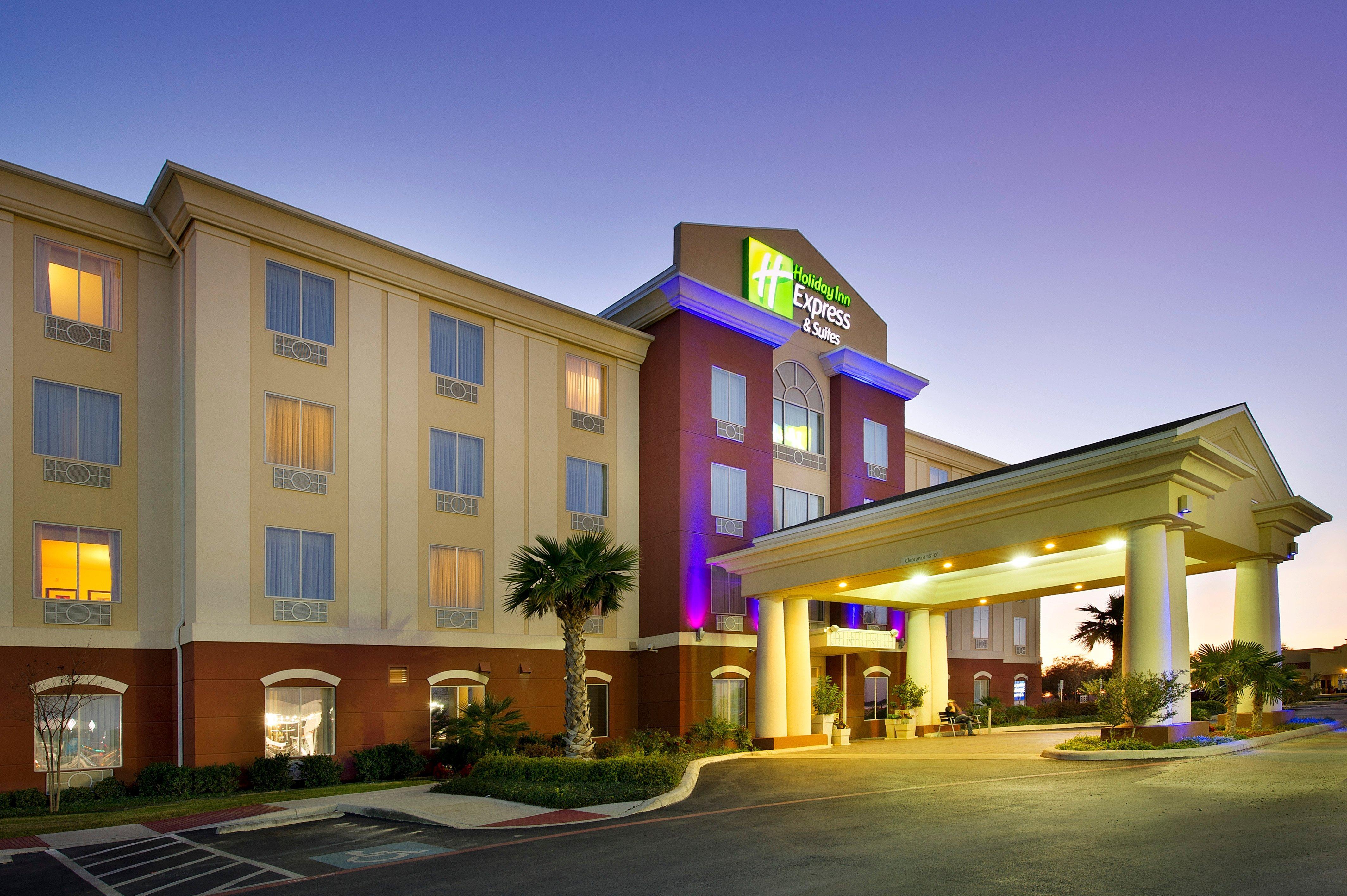 Holiday Inn Express Uvalde, An Ihg Hotel Экстерьер фото